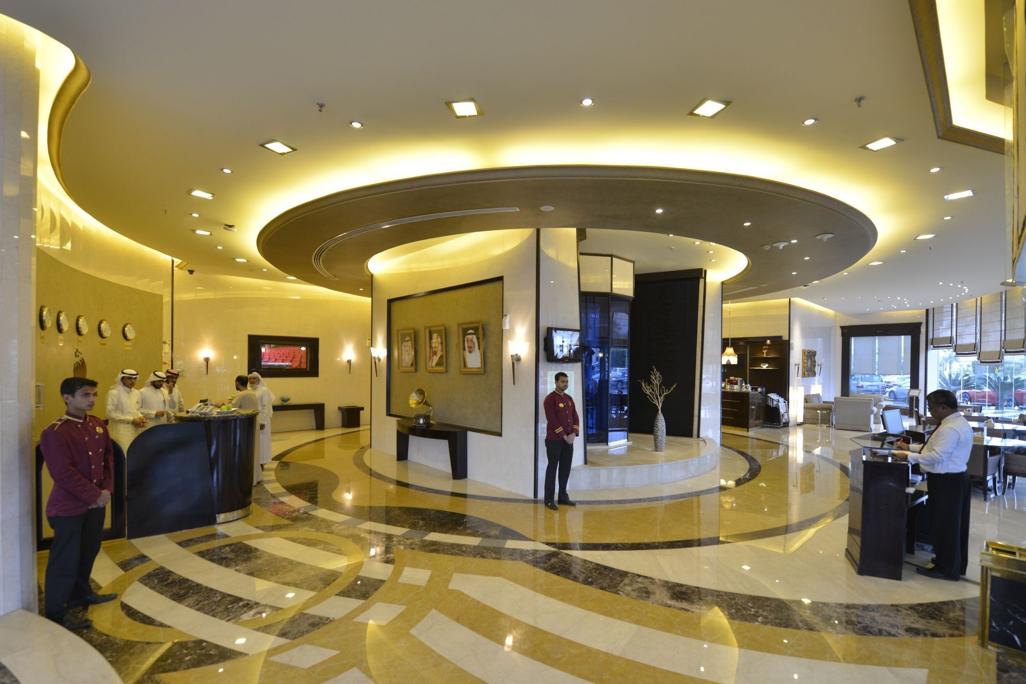 Awaliv International Hotel Ta'if Exterior foto Lobby